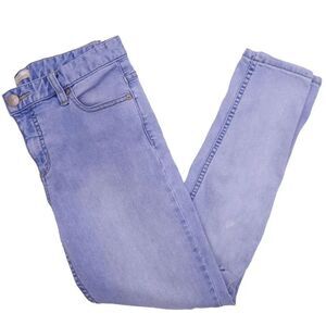 Free People W29 Skinny Light Wash Jeans with torn knee detail